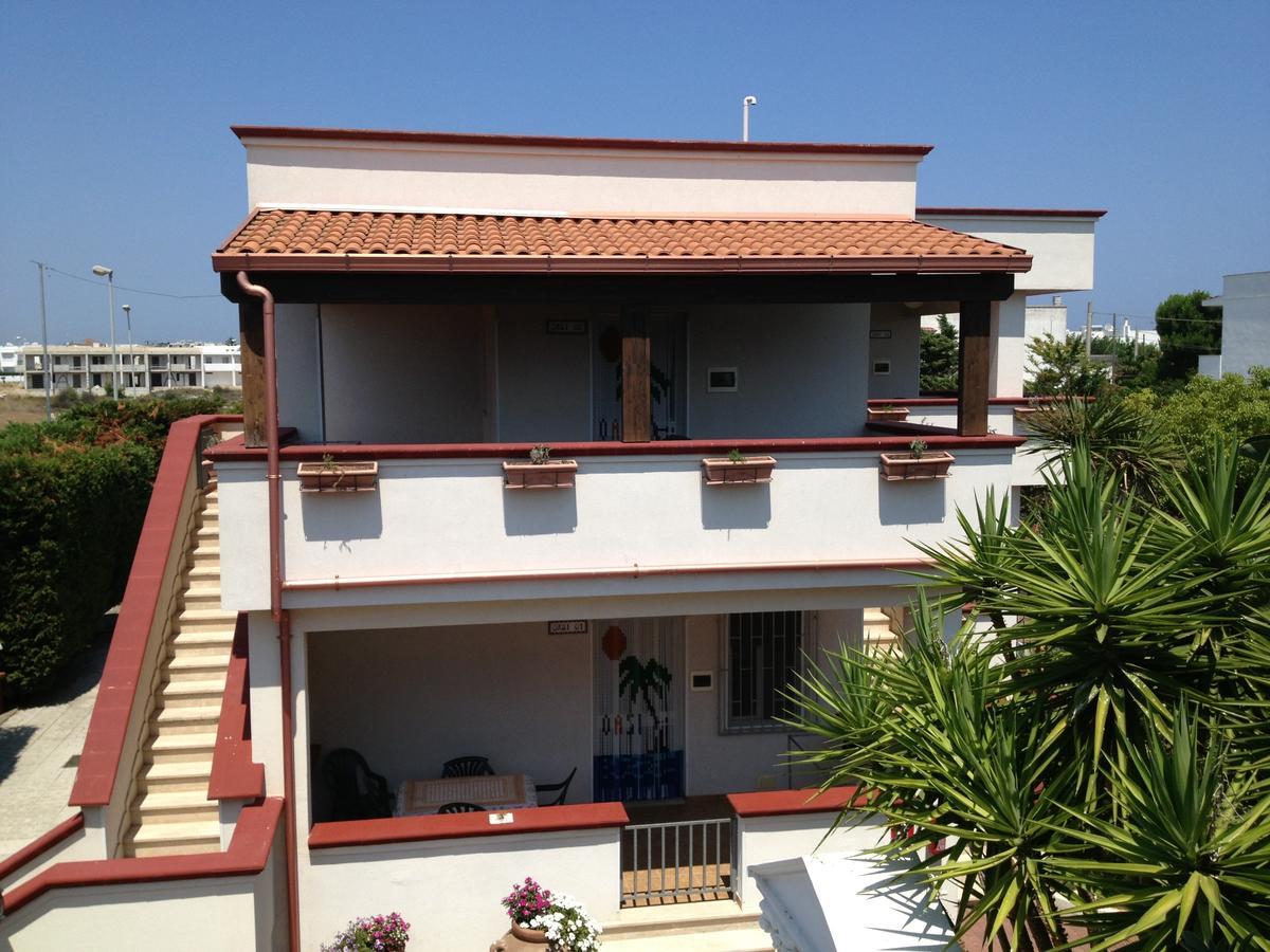 קרוביניו Residence Mezzaluna מראה חיצוני תמונה